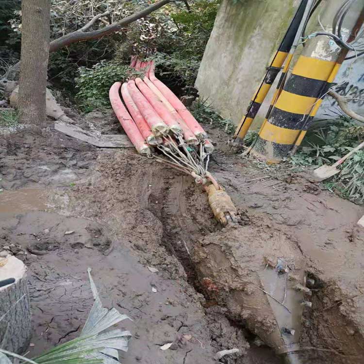 水磨沟拖拉管